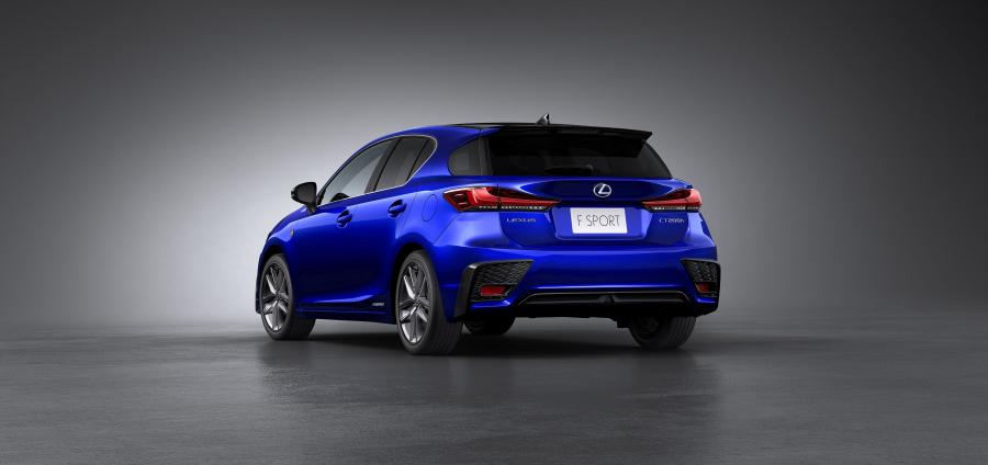  Lexus CT200h F-Sport 2017 года  (WW) (фото 2 из 25)